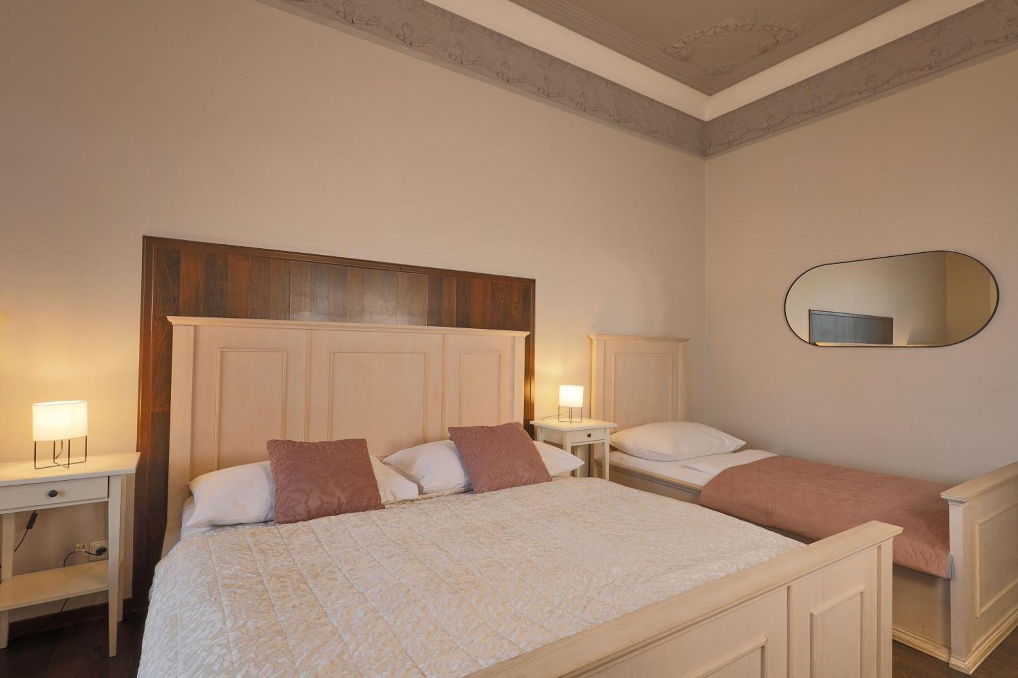 Apart-hotel Janáčkovo Nábřeží 19 - Riverside