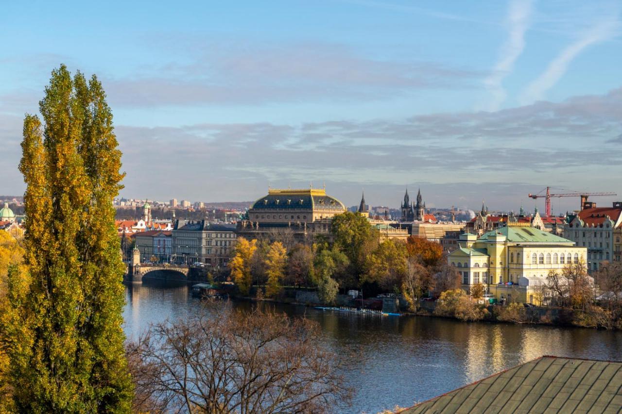 Janáčkovo Nábřeží 19 - Riverside Apart-hotel Praga