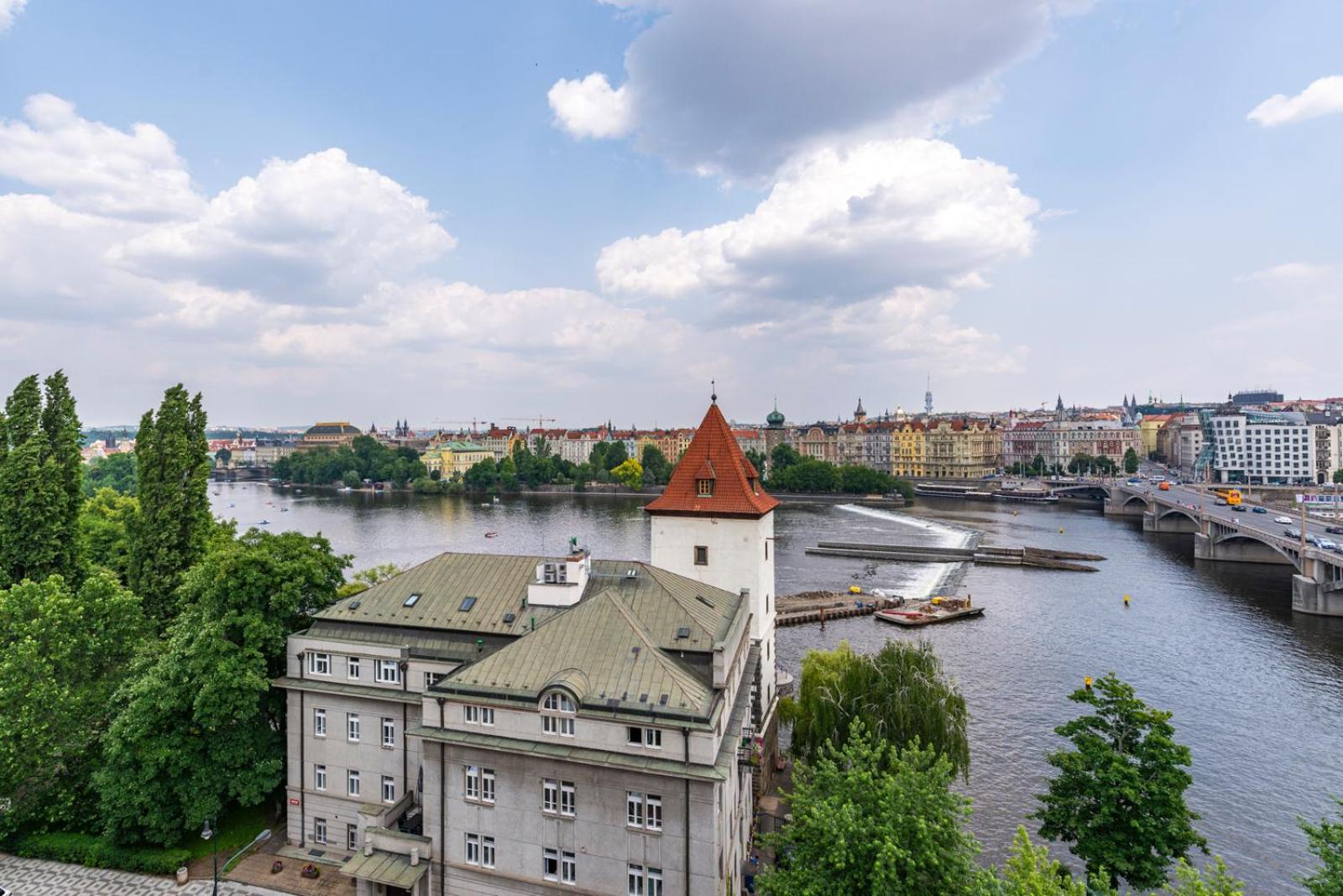 Janáčkovo Nábřeží 19 - Riverside Apart-hotel