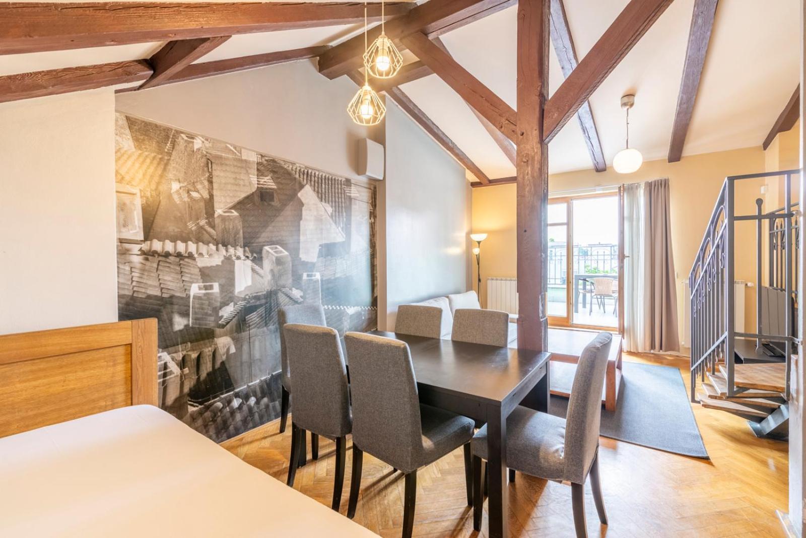 Apart-hotel Janáčkovo Nábřeží 19 - Riverside