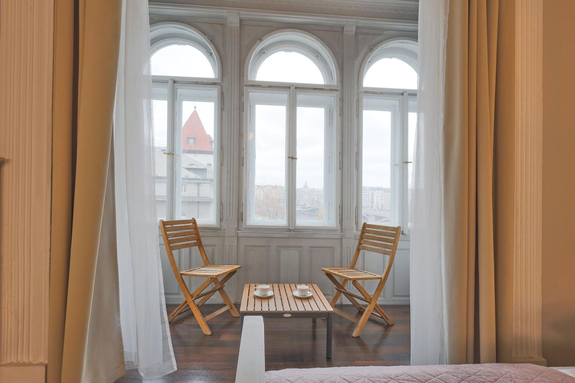 Janáčkovo Nábřeží 19 - Riverside 4*